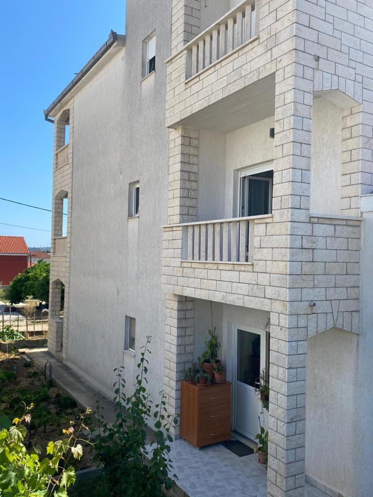 Apartmani Josipa Trogir Exterior foto